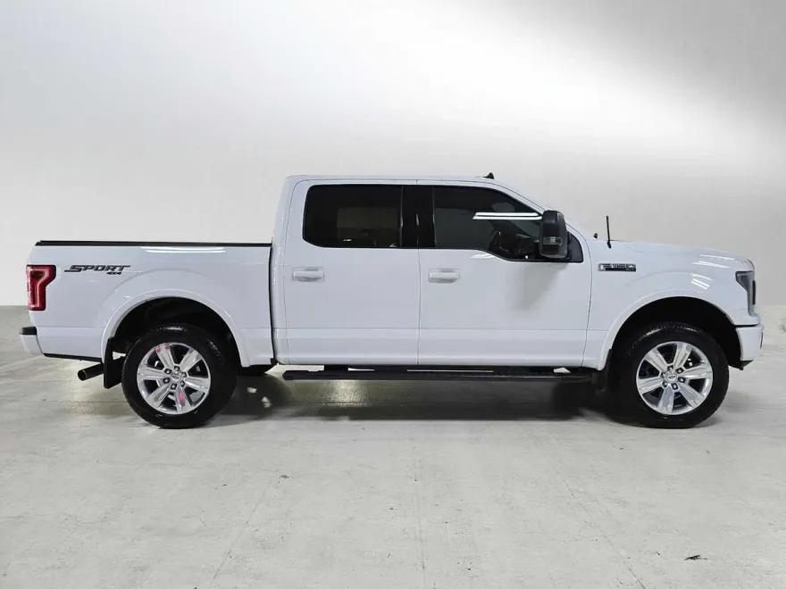 2019 Ford F-150 XLT photo 1