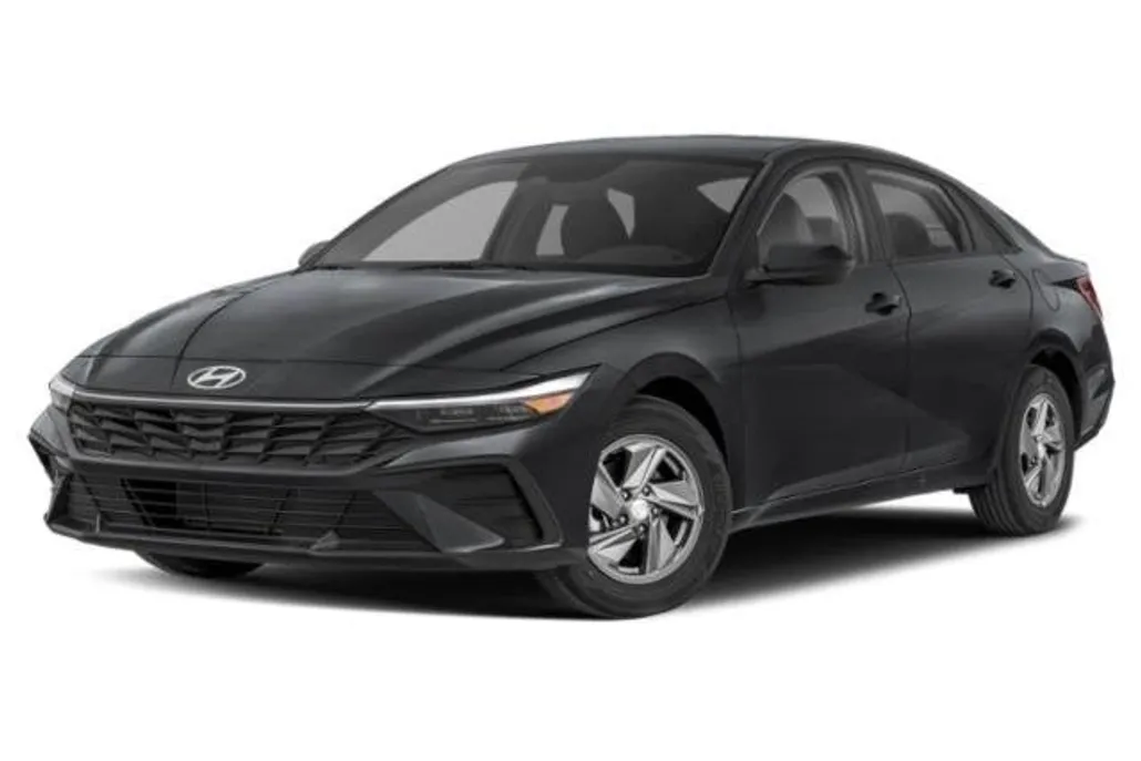 2025 Hyundai Elantra SE photo 1