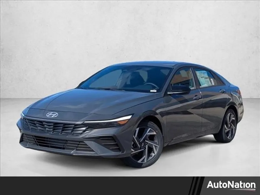 2025 Hyundai Elantra SEL Sport photo 1