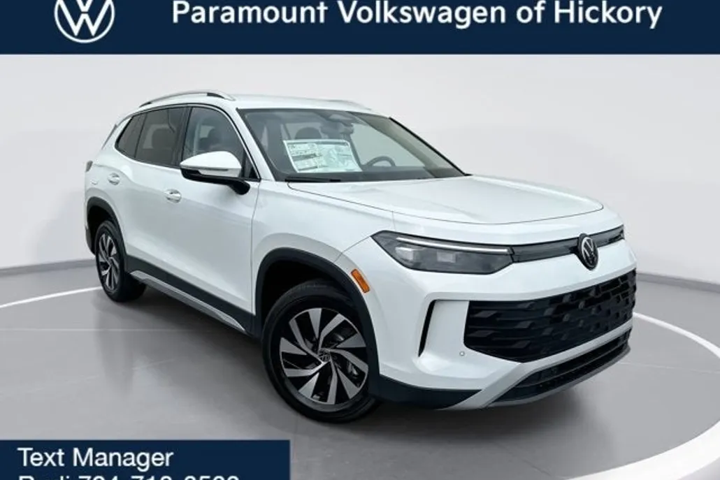 2025 Volkswagen Tiguan S photo 1