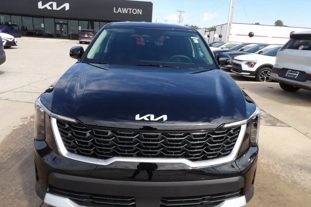 2026 Kia Sorento LX photo 1
