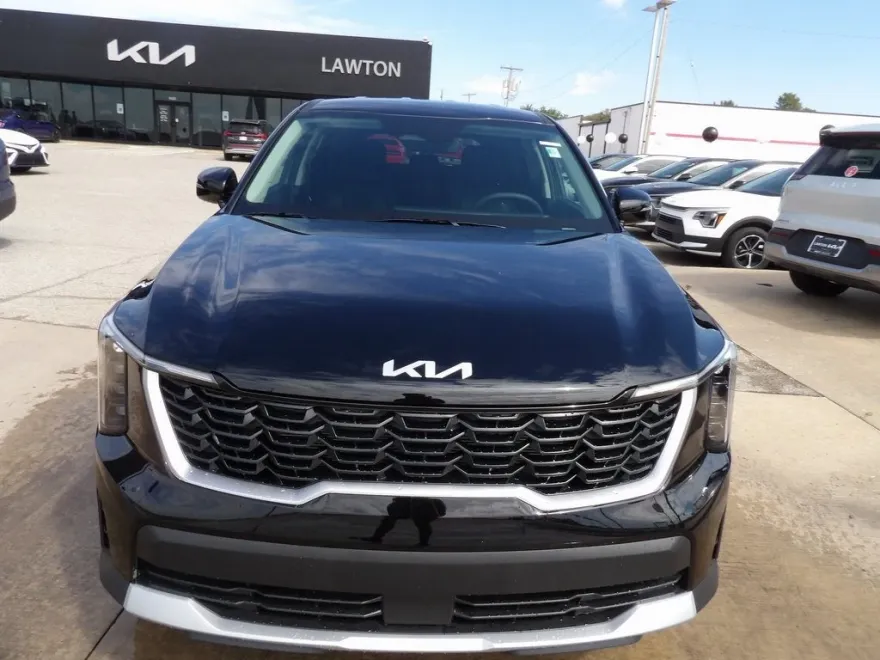 2026 Kia Sorento LX photo 1