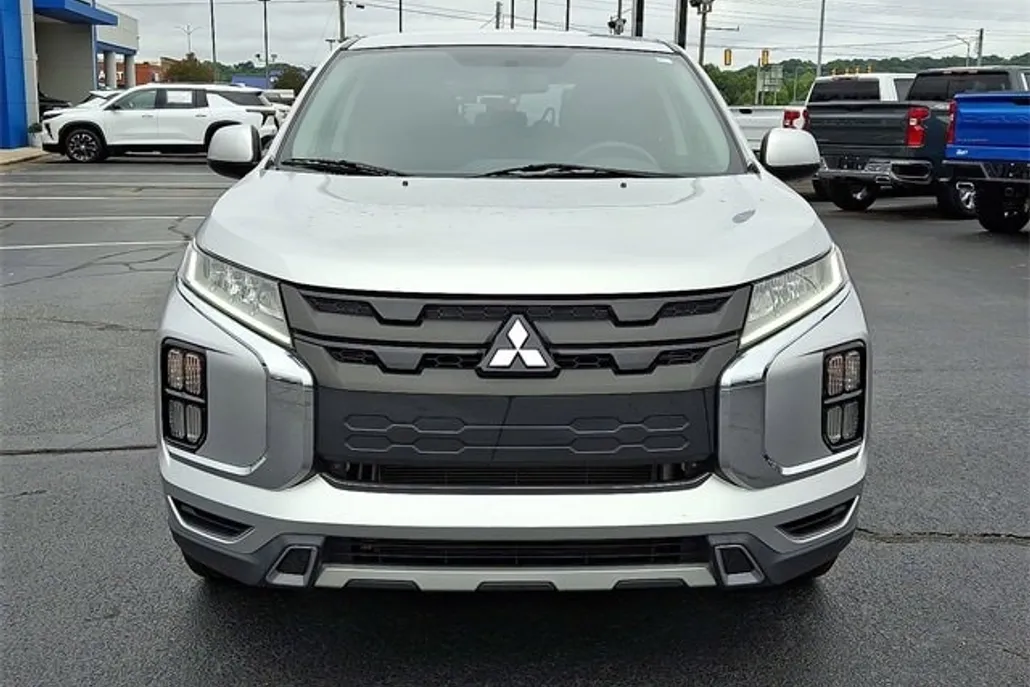 2020 Mitsubishi Outlander Sport ES photo 1