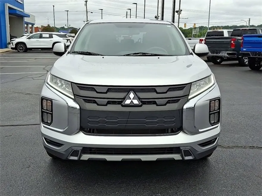 2020 Mitsubishi Outlander Sport ES photo 1