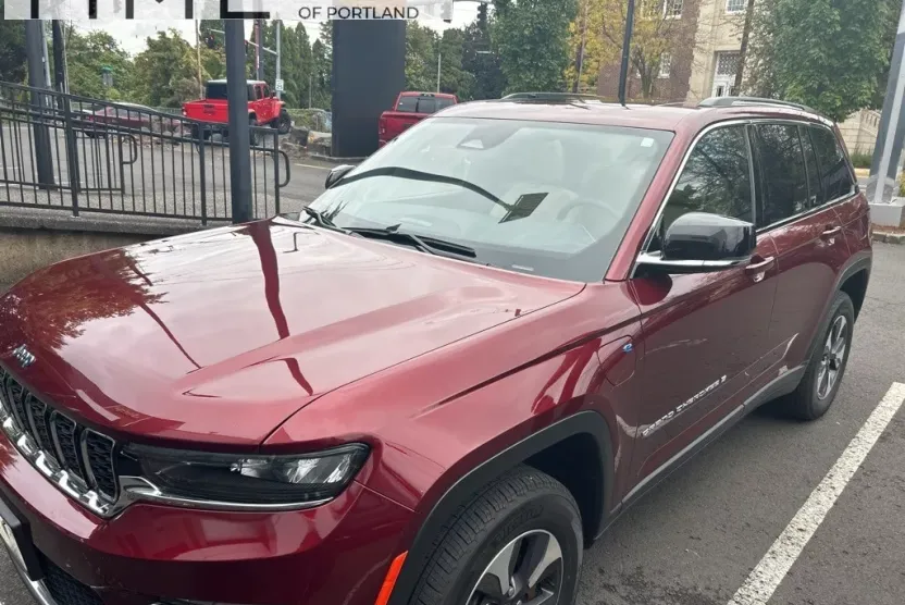2022 Jeep Grand Cherokee Limited 4xe photo 1