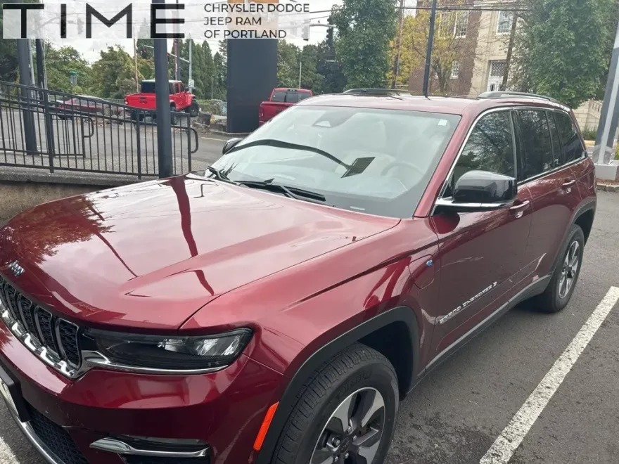 2022 Jeep Grand Cherokee Limited 4xe photo 1