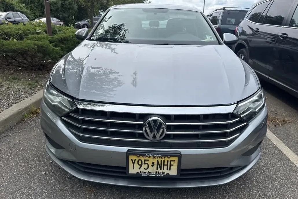 2021 Volkswagen Jetta S photo 1