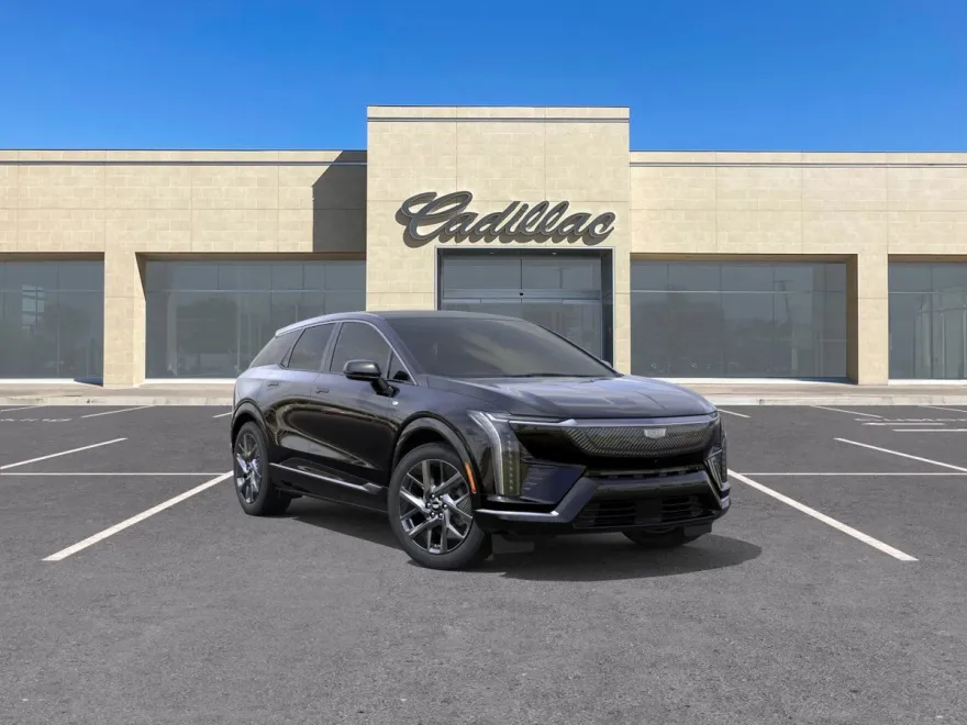 2025 Cadillac Optiq Luxury photo 1
