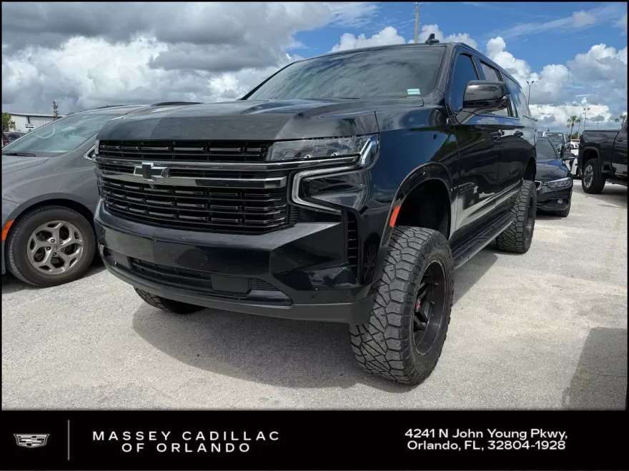 2022 Chevrolet Suburban RST photo 1