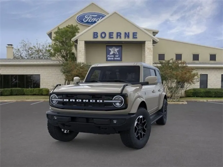 2025 Ford Bronco Outer Banks photo 1