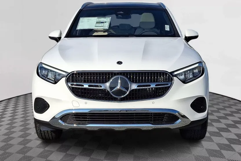 2026 Mercedes Benz GLC 300 4MATIC photo 1