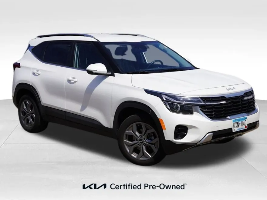 2024 Kia Seltos S photo 1