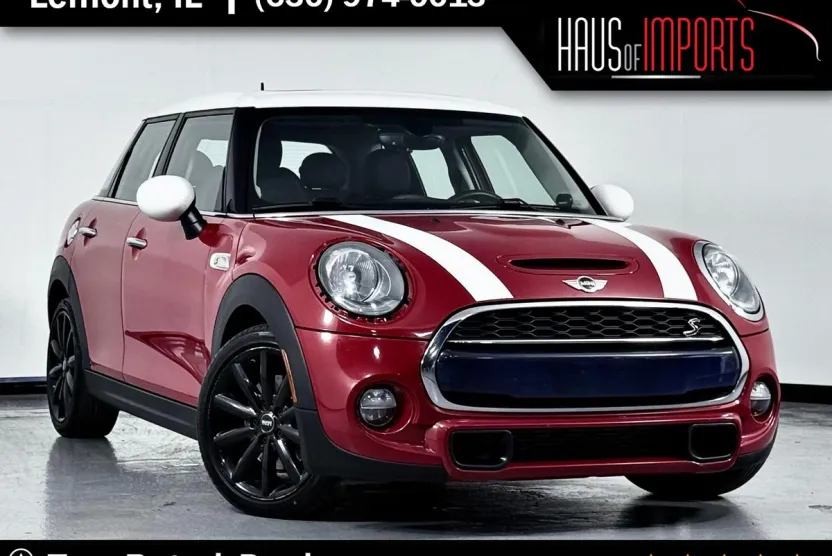2017 Mini Cooper S 4 Door photo 1