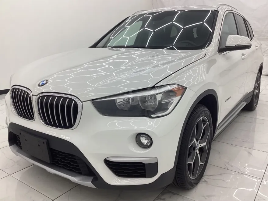 2017 Bmw X1 XDrive28i photo 1