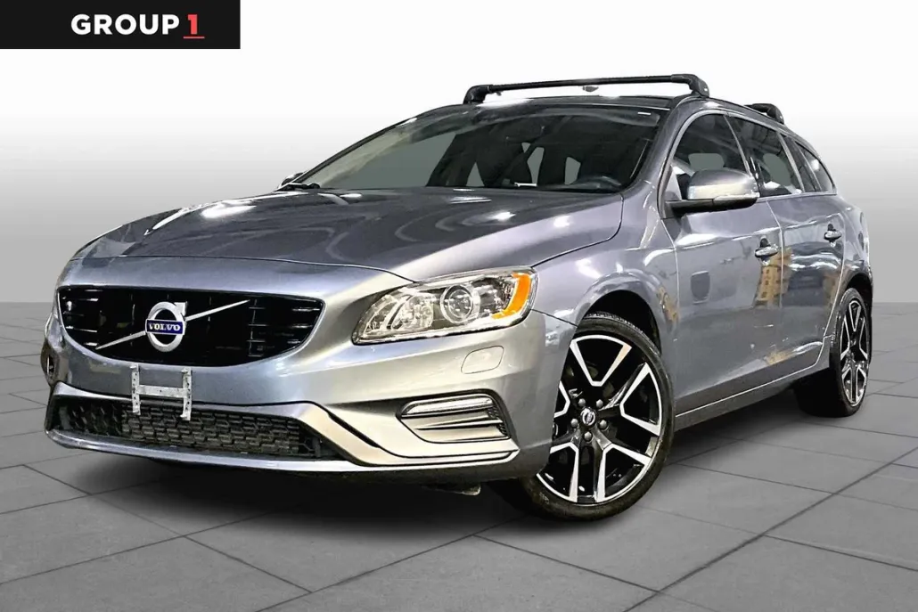 2018 Volvo V60 photo 1