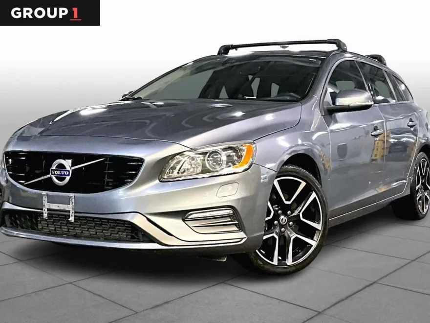 2018 Volvo V60 photo 1
