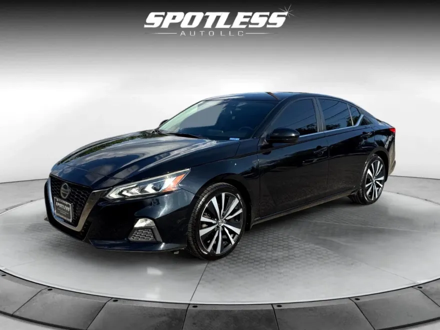 2020 Nissan Altima 2.5 SR photo 1