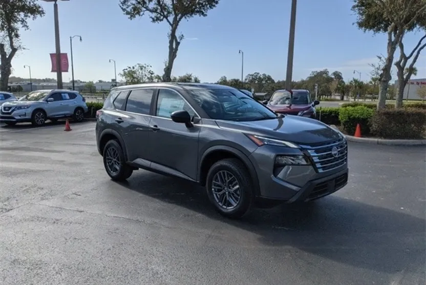 2025 Nissan Rogue S photo 1