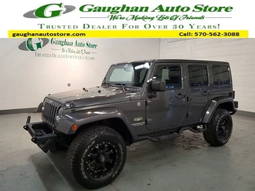 2014 Jeep Wrangler Unlimited Sahara photo 1