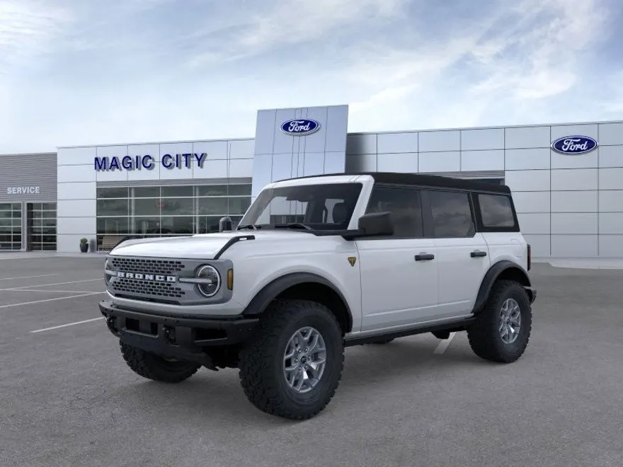 2025 Ford Bronco Badlands photo 1