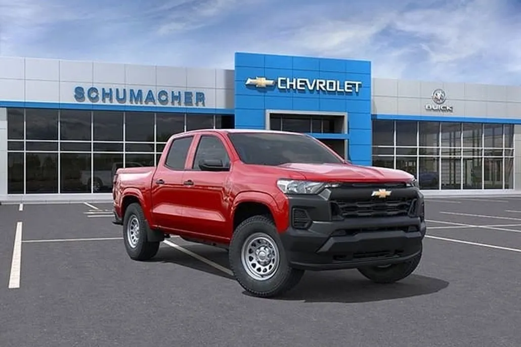 2025 Chevrolet Colorado LT photo 1