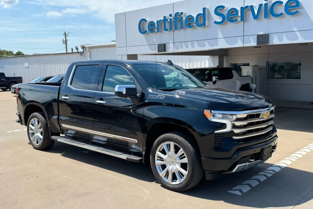 2022 Chevrolet Silverado 1500 High Country photo 1