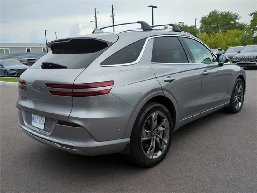 2025 Genesis Electrified GV70 Advanced photo 4