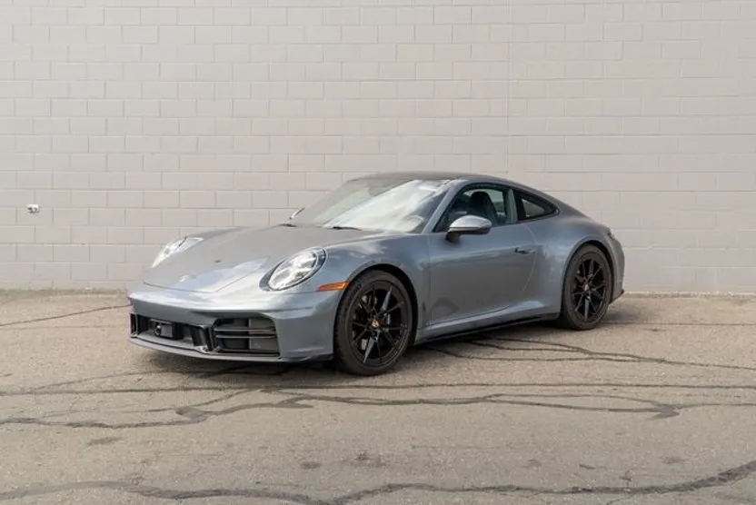 2025 Porsche 911 photo 1