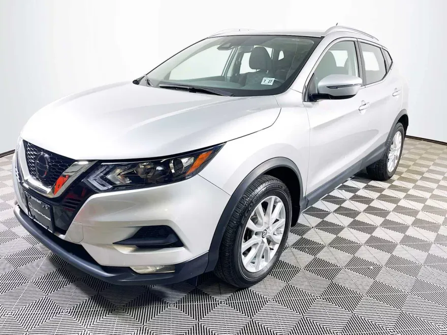 2022 Nissan Rogue Sport SV photo 1