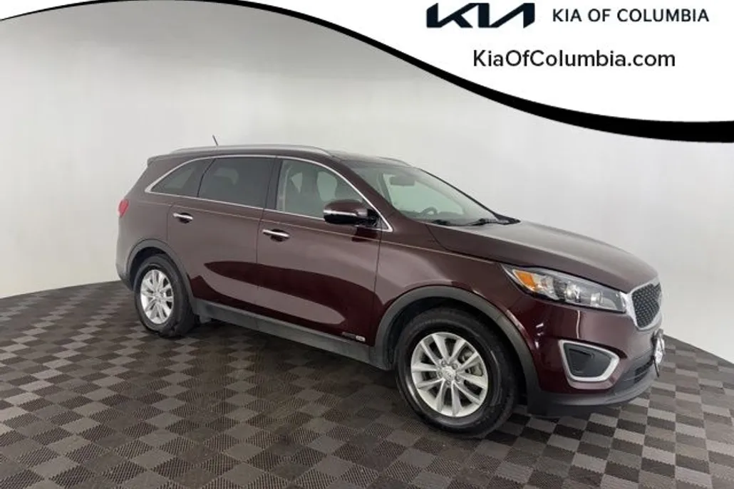 2018 Kia Sorento LX photo 1