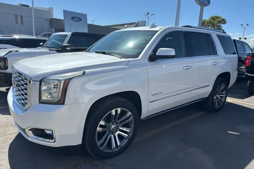 2020 Gmc Yukon Denali photo 1