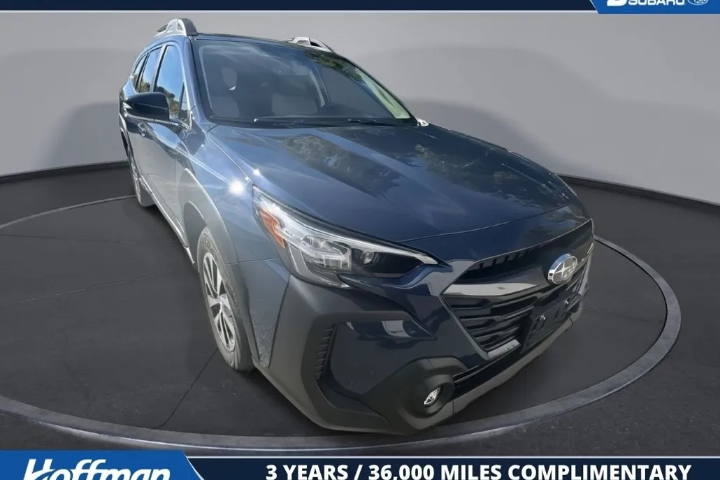 2025 Subaru Outback Premium photo 1
