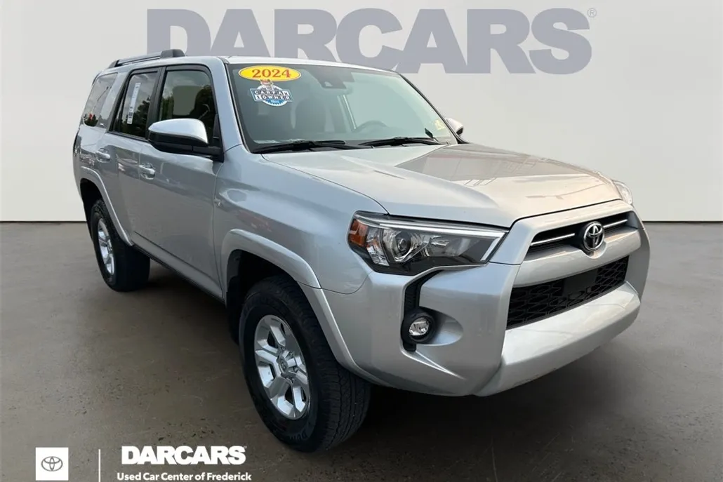 2024 Toyota 4Runner SR5 photo 1