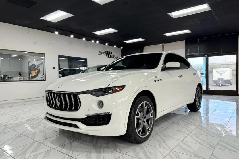 2022 Maserati Levante GT photo 1