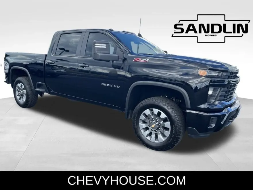 2025 Chevrolet Silverado 2500HD Custom photo 1