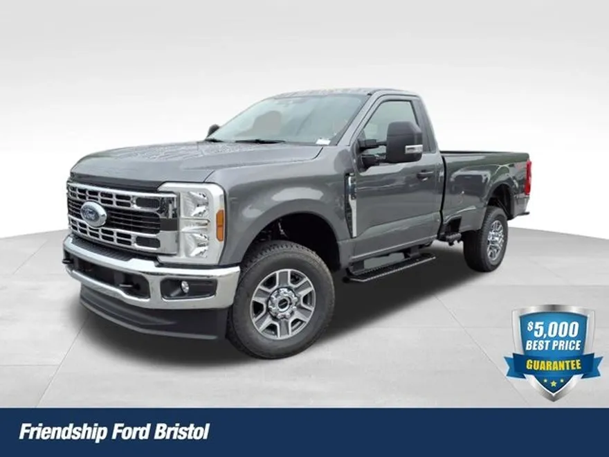2025 Ford F-350 XLT photo 1