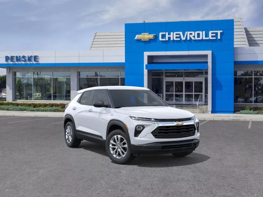 2026 Chevrolet Trailblazer LS photo 1