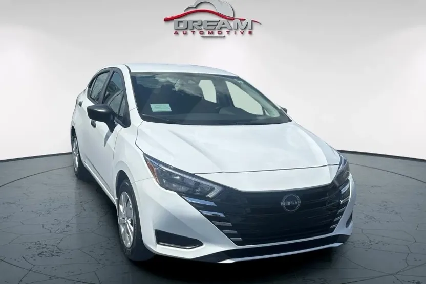 2025 Nissan Versa S photo 1