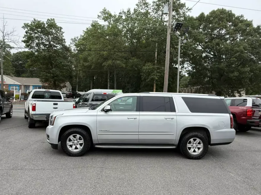 2015 Gmc Yukon XL Denali photo 1