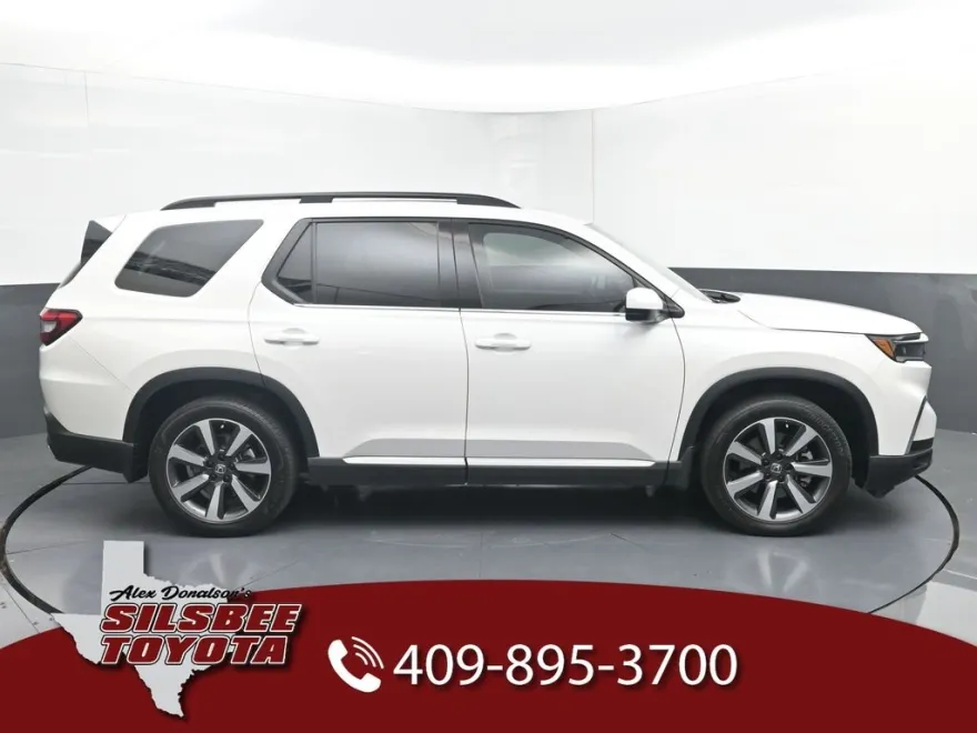 2024 Honda Pilot Touring photo 1