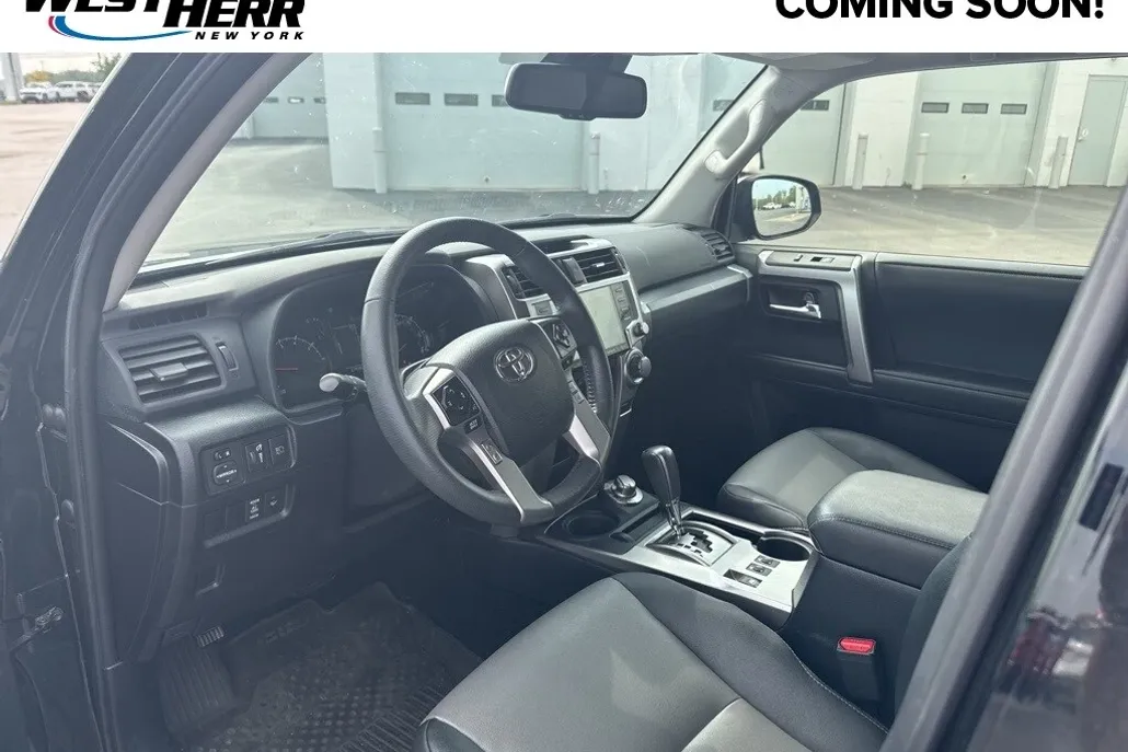 2022 Toyota 4Runner SR5 Premium photo 1