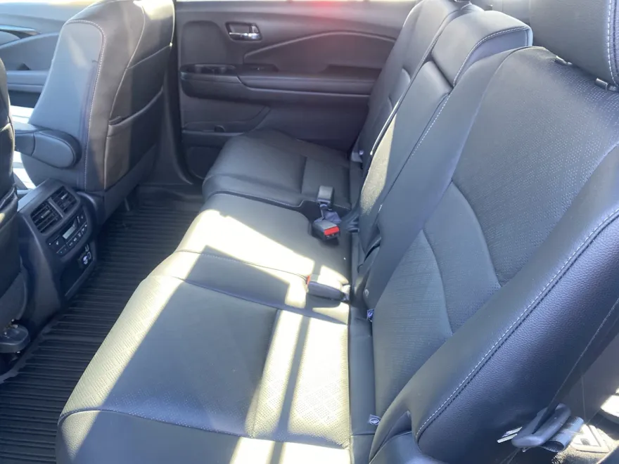 2019 Honda Passport Elite photo 1