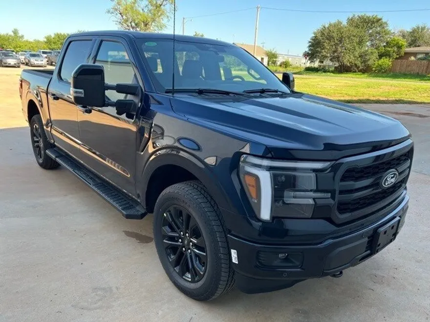 2025 Ford F-150 Lariat photo 1