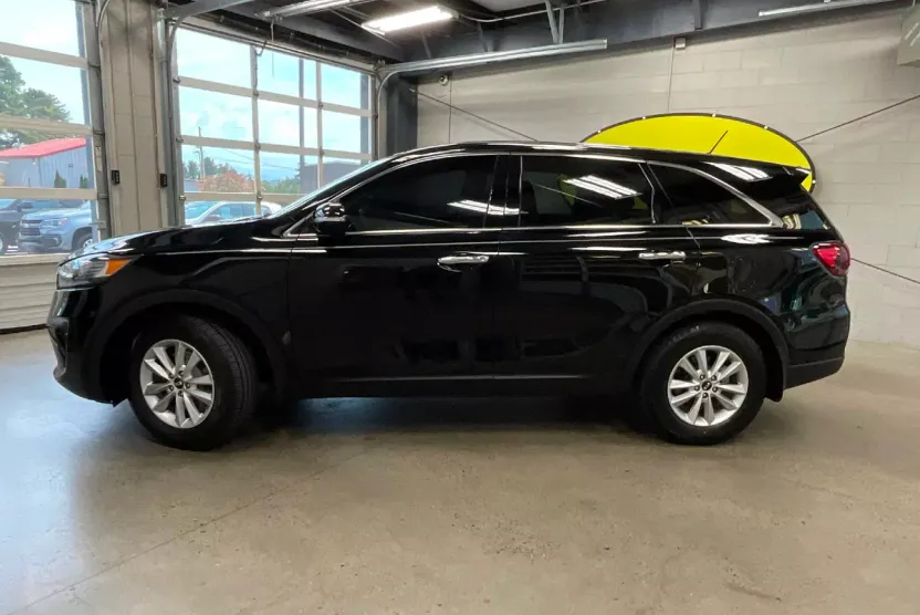 2019 Kia Sorento L photo 1