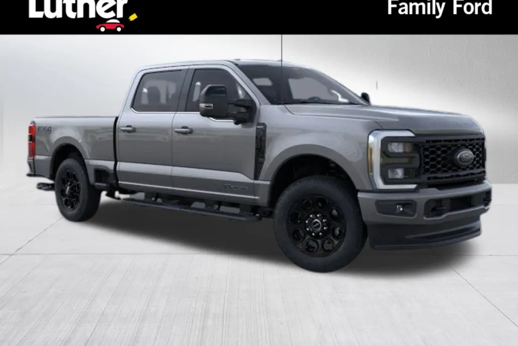 2025 Ford F-350 Lariat photo 1