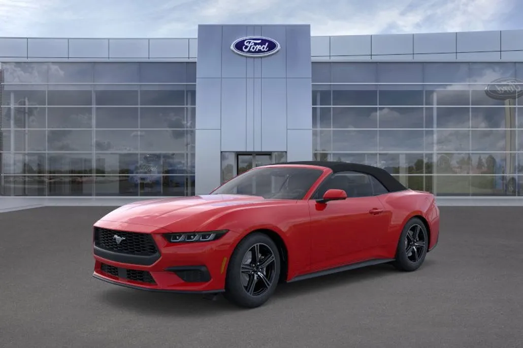 2025 Ford Mustang Convertible photo 1
