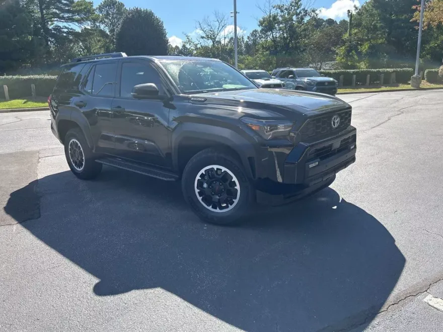 2025 Toyota 4Runner TRD Off-Road Premium photo 1