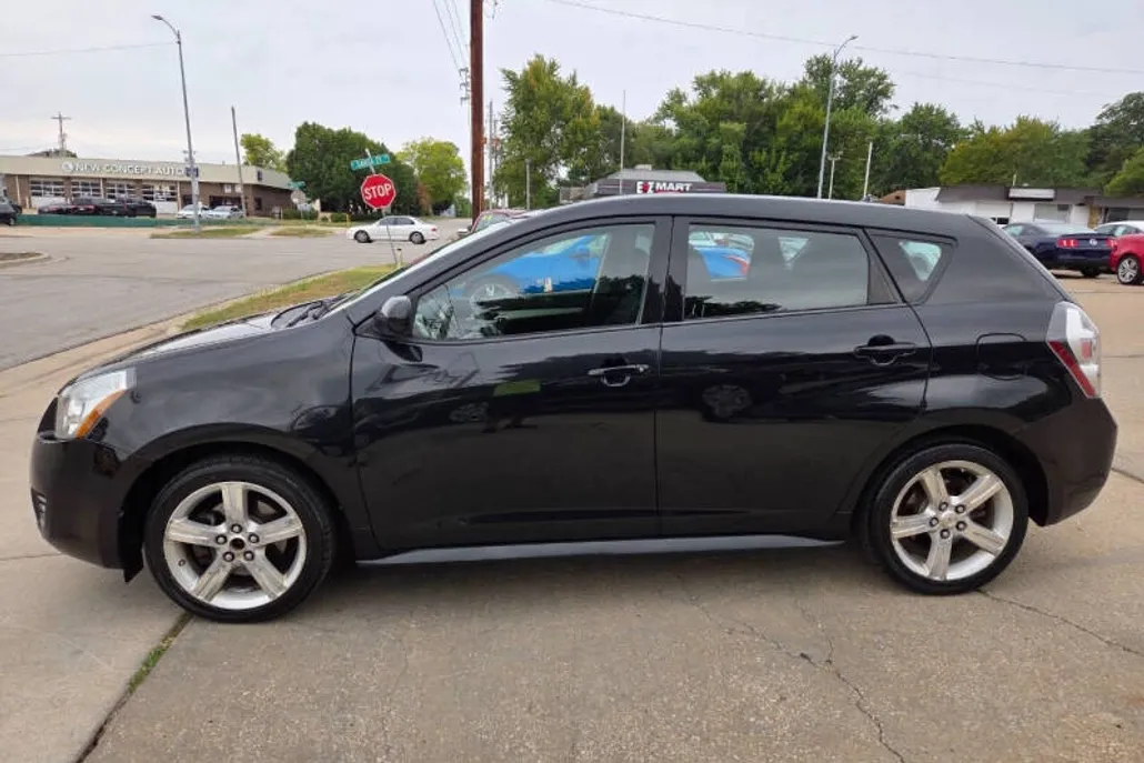 2009 Pontiac Vibe photo 1