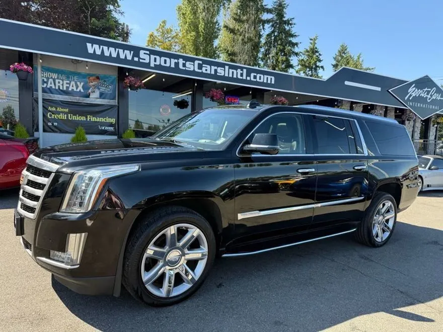 2019 Cadillac Escalade ESV Luxury photo 1