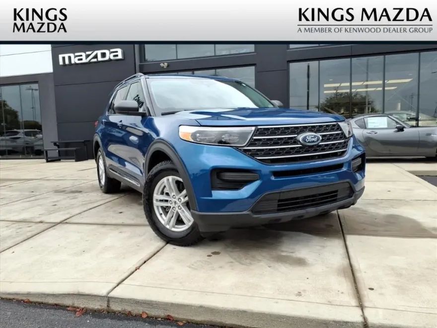 2022 Ford Explorer XLT photo 1